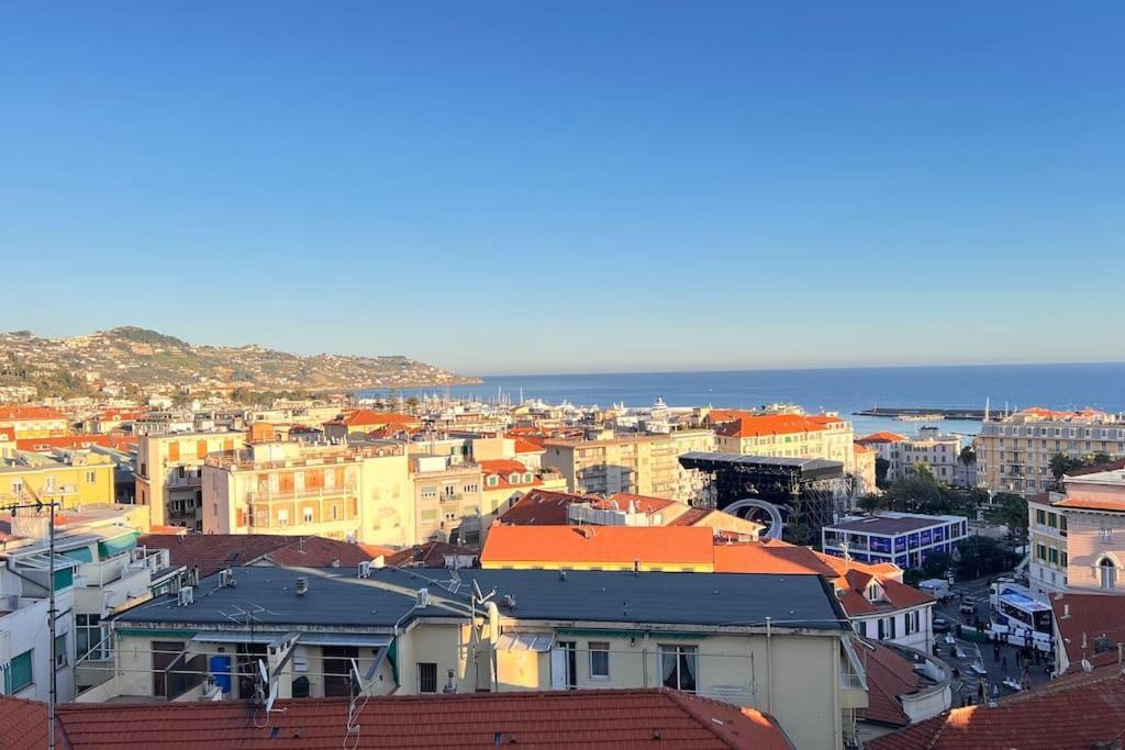 Mareluna View Centro Apartment